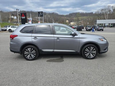 2019 Mitsubishi Outlander SE