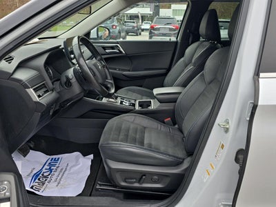 2022 Mitsubishi Outlander SE