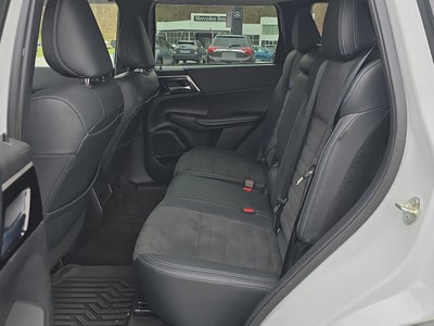 2022 Mitsubishi Outlander SE