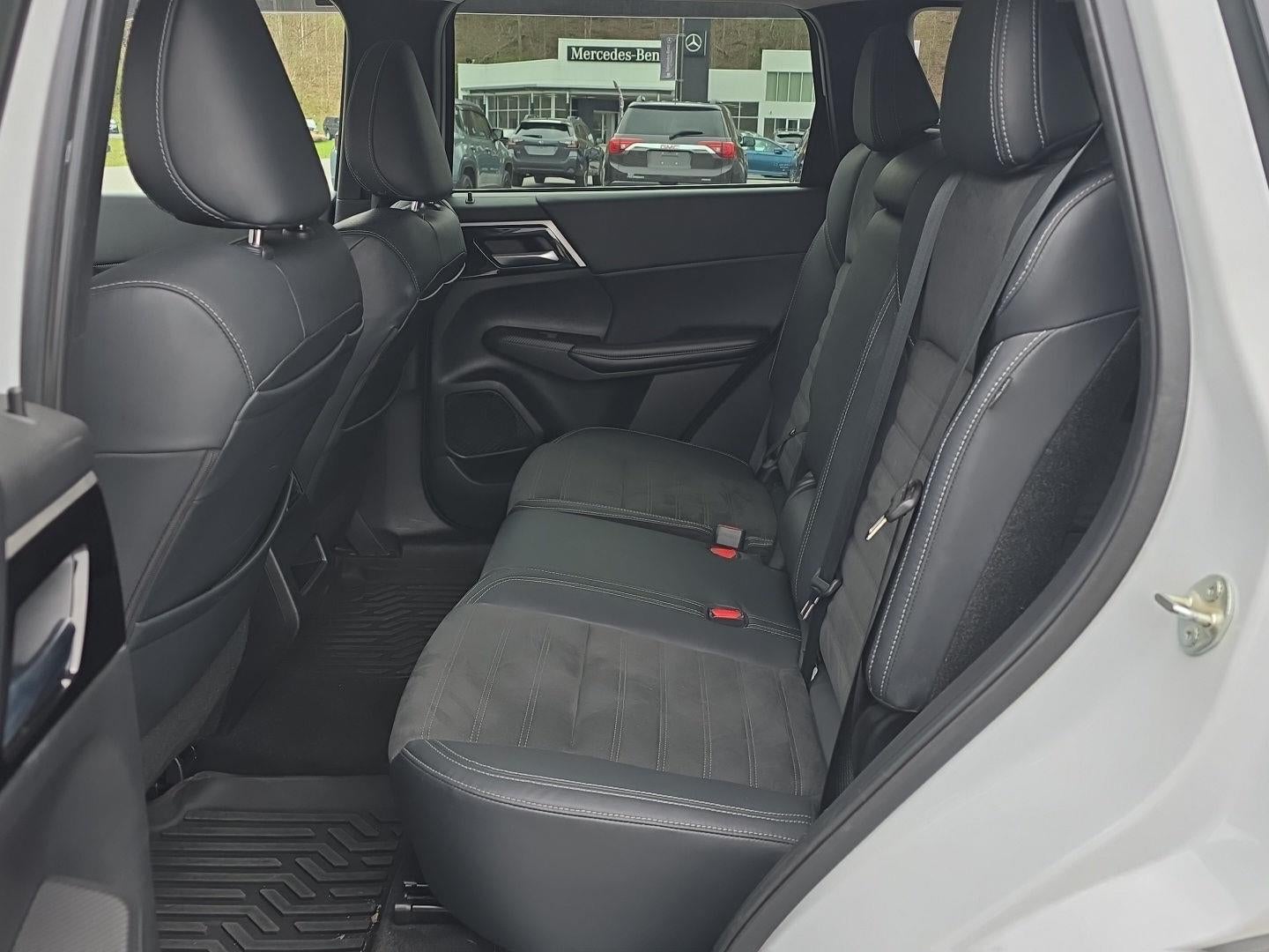 2022 Mitsubishi Outlander SE