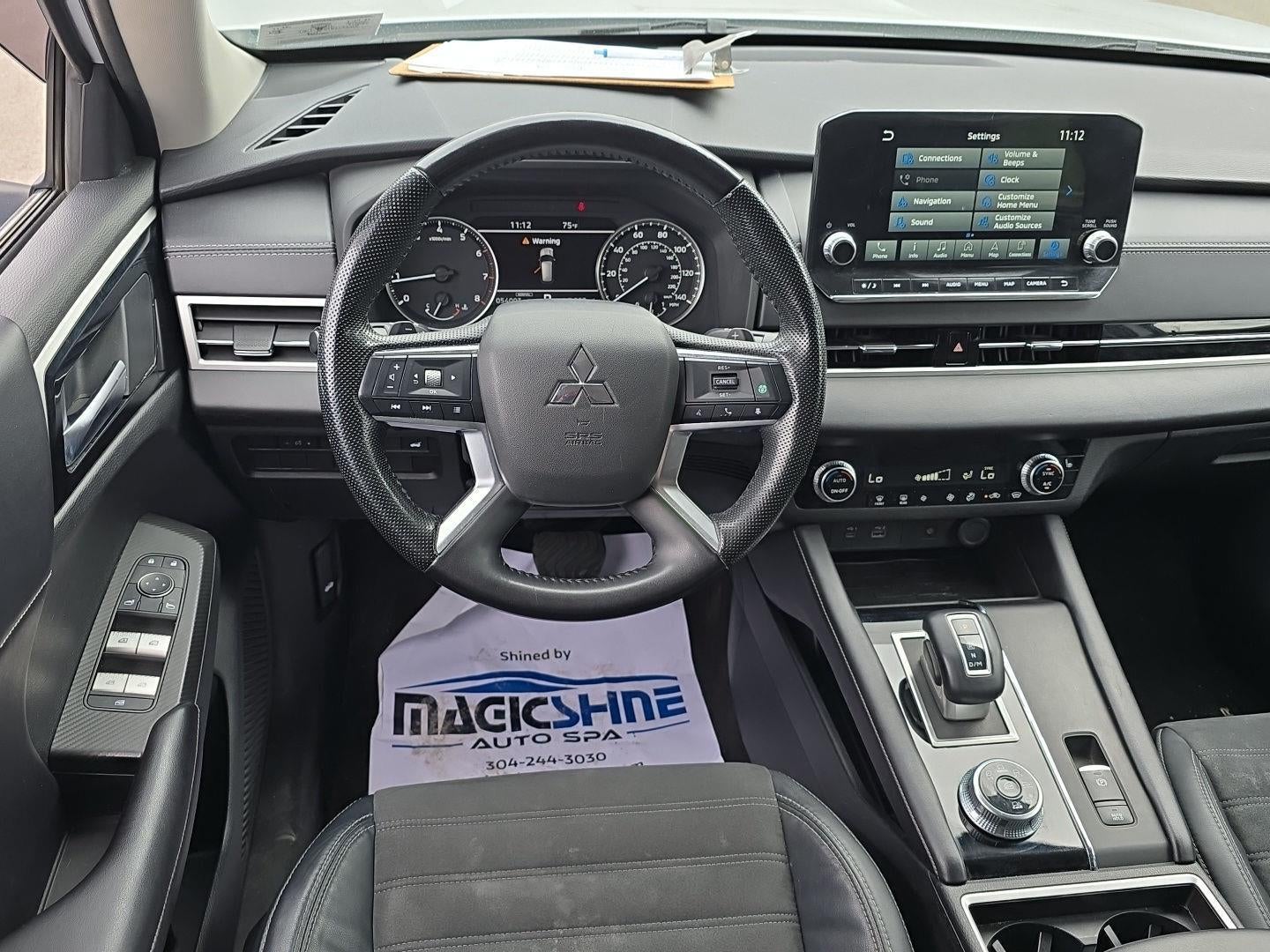 2022 Mitsubishi Outlander SE