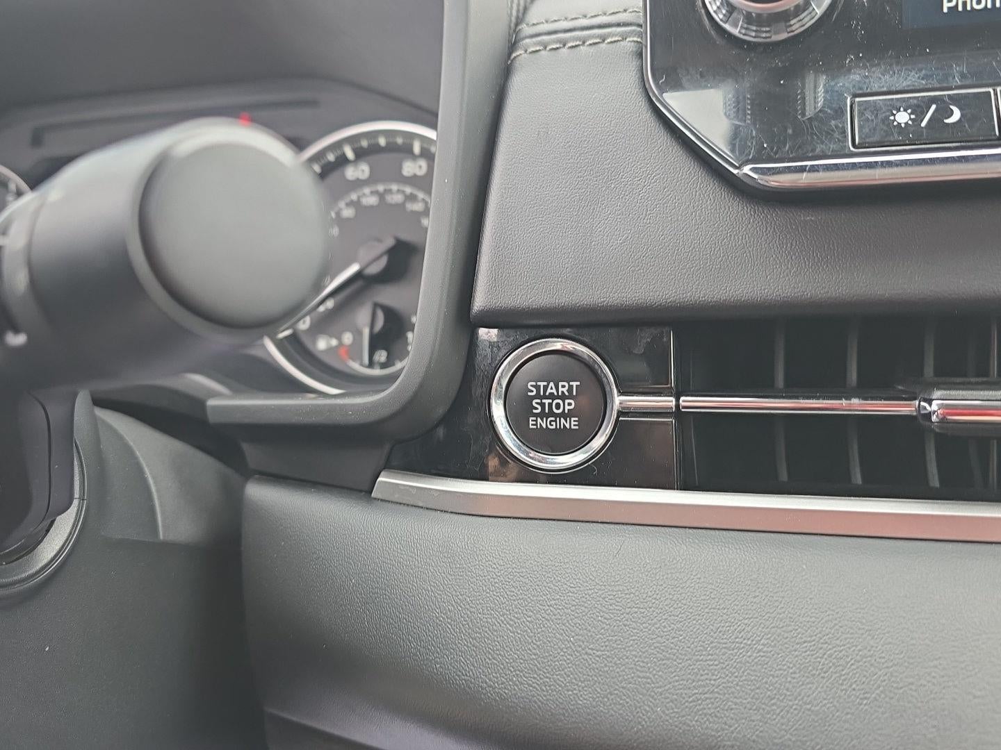 2022 Mitsubishi Outlander SE