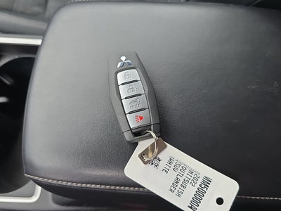 2022 Mitsubishi Outlander SE