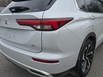 2022 Mitsubishi Outlander SE