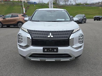 2022 Mitsubishi Outlander SE