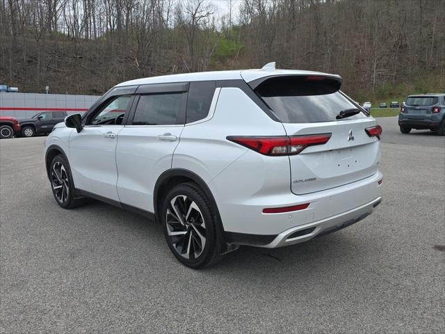 2022 Mitsubishi Outlander SE