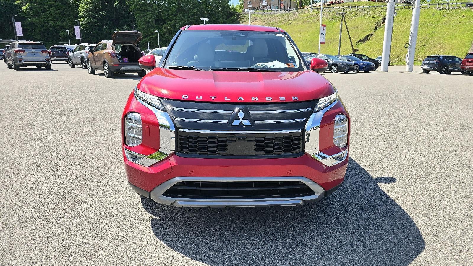 2025 Mitsubishi Outlander SE