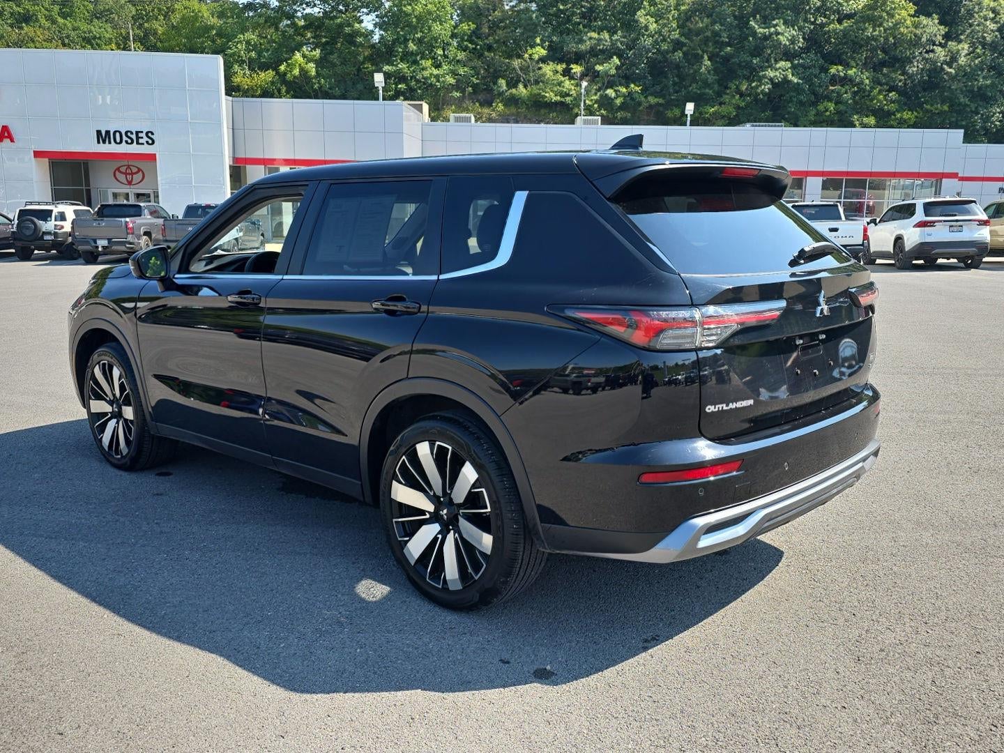 2025 Mitsubishi Outlander SE