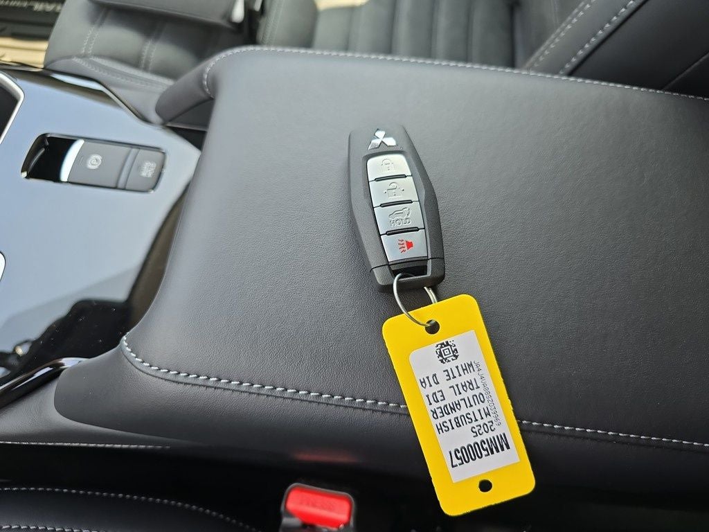 2025 Mitsubishi Outlander Trail Edition