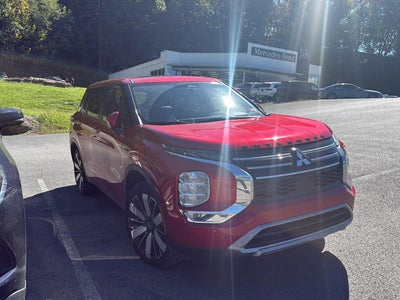 2026 Mitsubishi Outlander SE