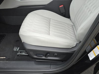 2025 Mitsubishi Outlander Platinum Edition