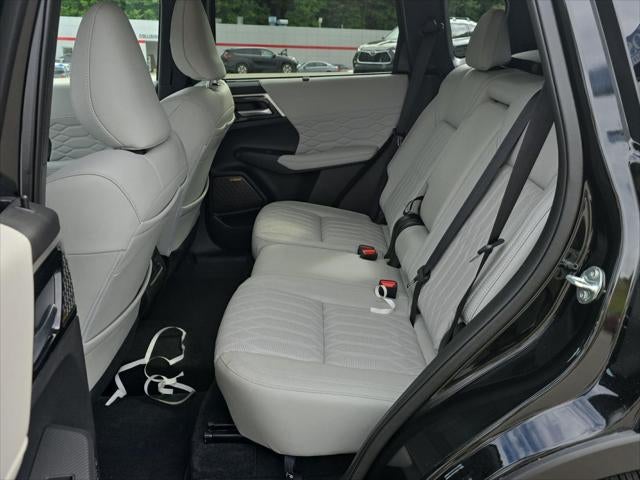 2025 Mitsubishi Outlander Platinum Edition