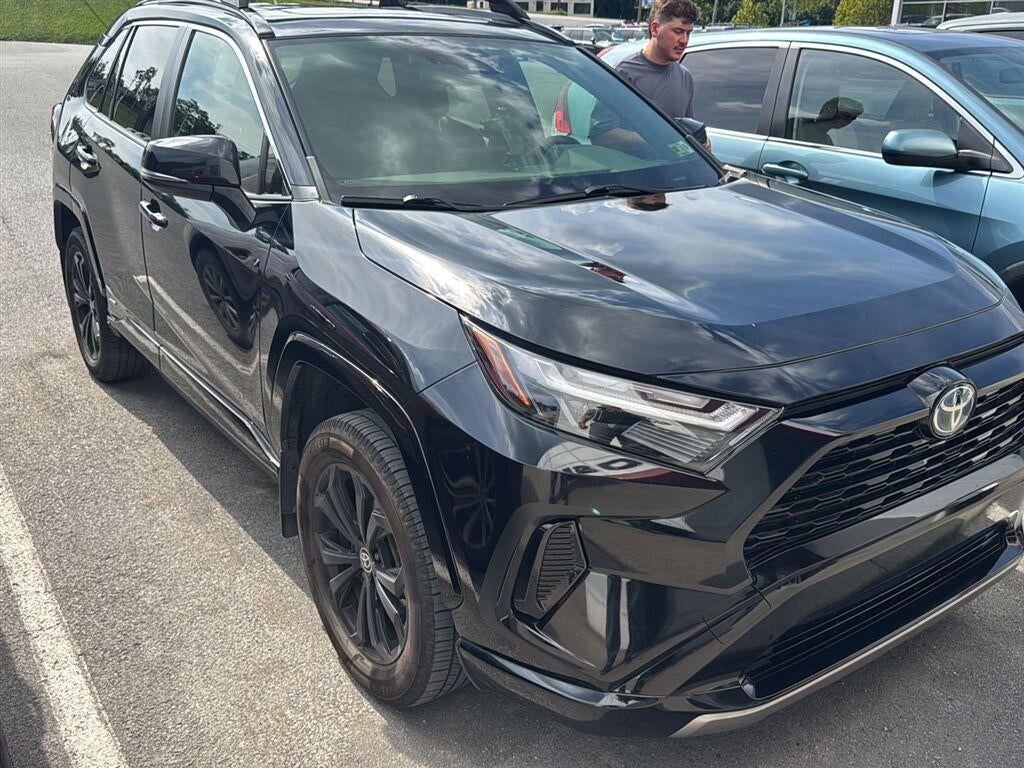 2022 Toyota Rav4 Hybrid SE