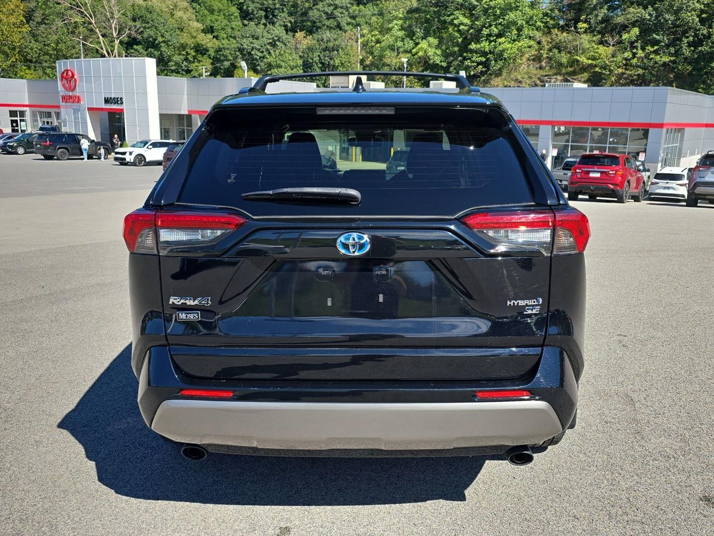 2022 Toyota RAV4 Hybrid SE
