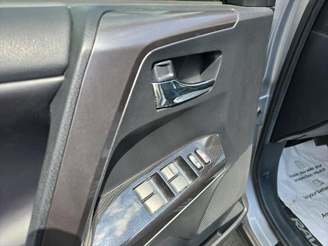 2018 Toyota RAV4 Hybrid SE