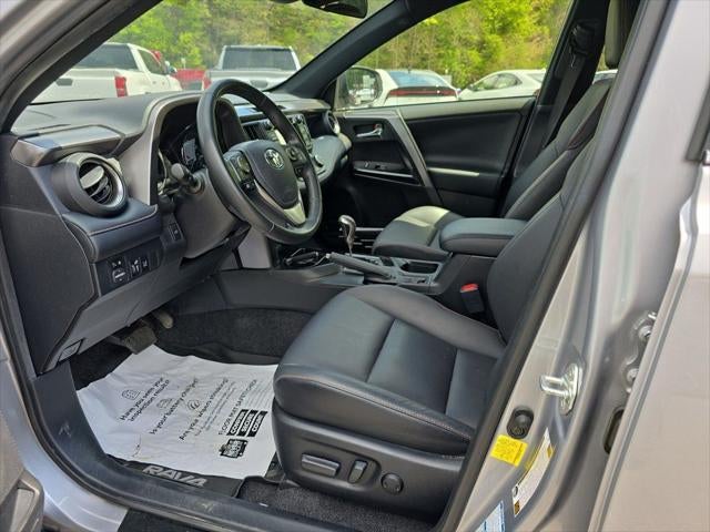 2018 Toyota RAV4 Hybrid SE