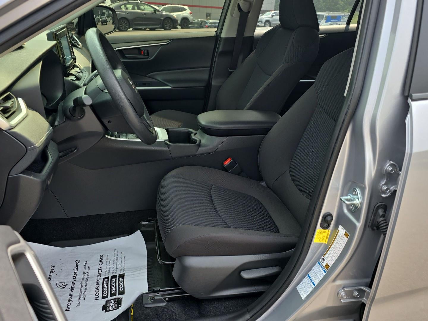 2022 Toyota RAV4 Hybrid LE