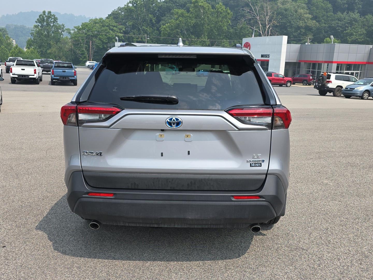 2022 Toyota RAV4 Hybrid LE
