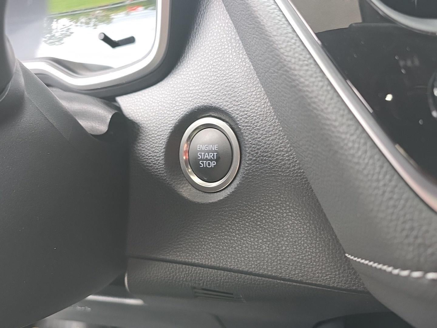 2025 Toyota Corolla Hatchback XSE