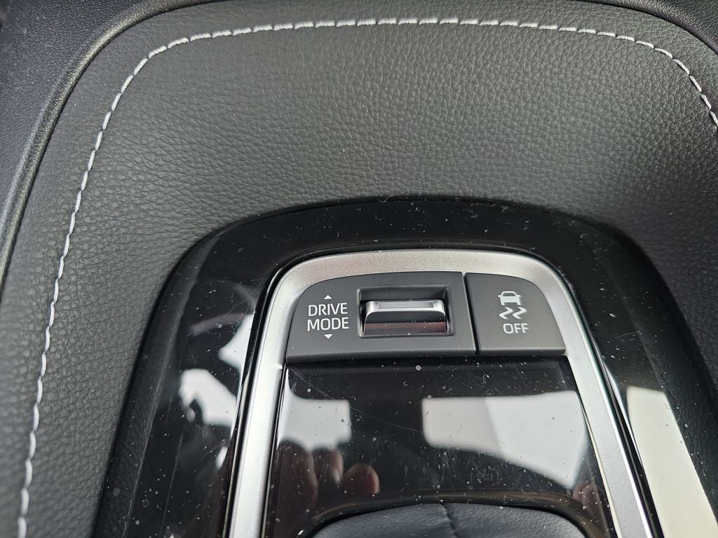 2025 Toyota Corolla Hatchback SE