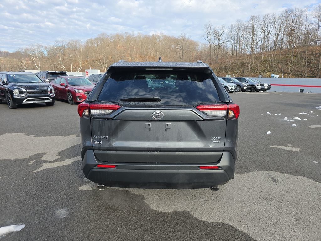 2025 Toyota RAV4 XLE