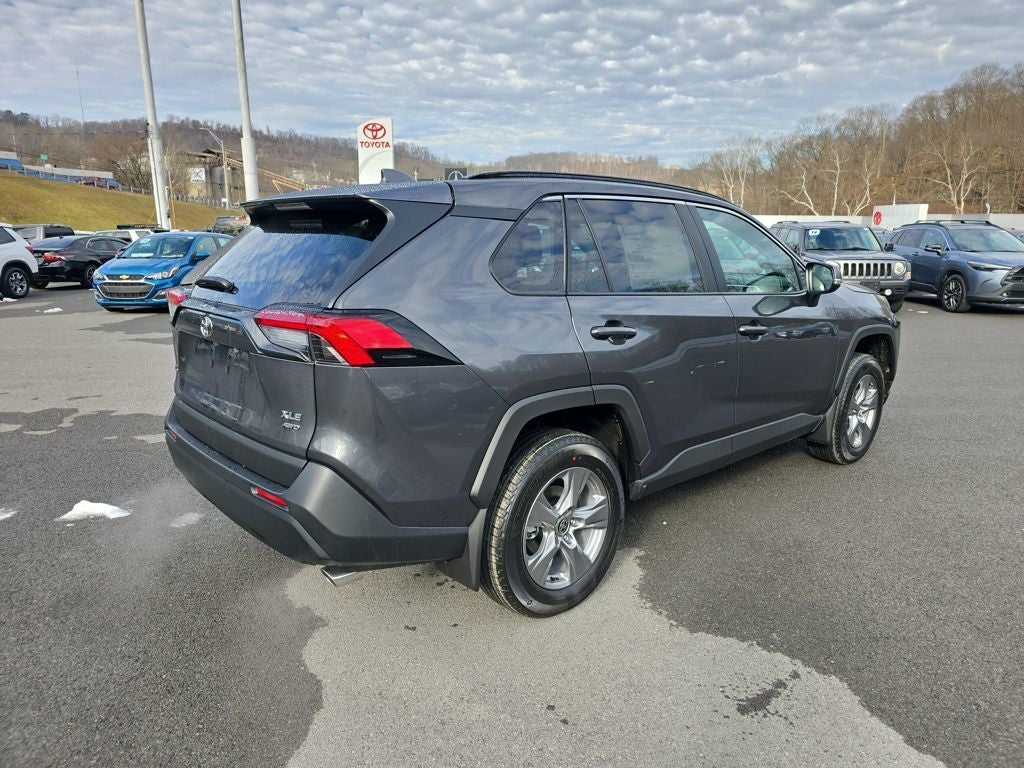 2025 Toyota RAV4 XLE