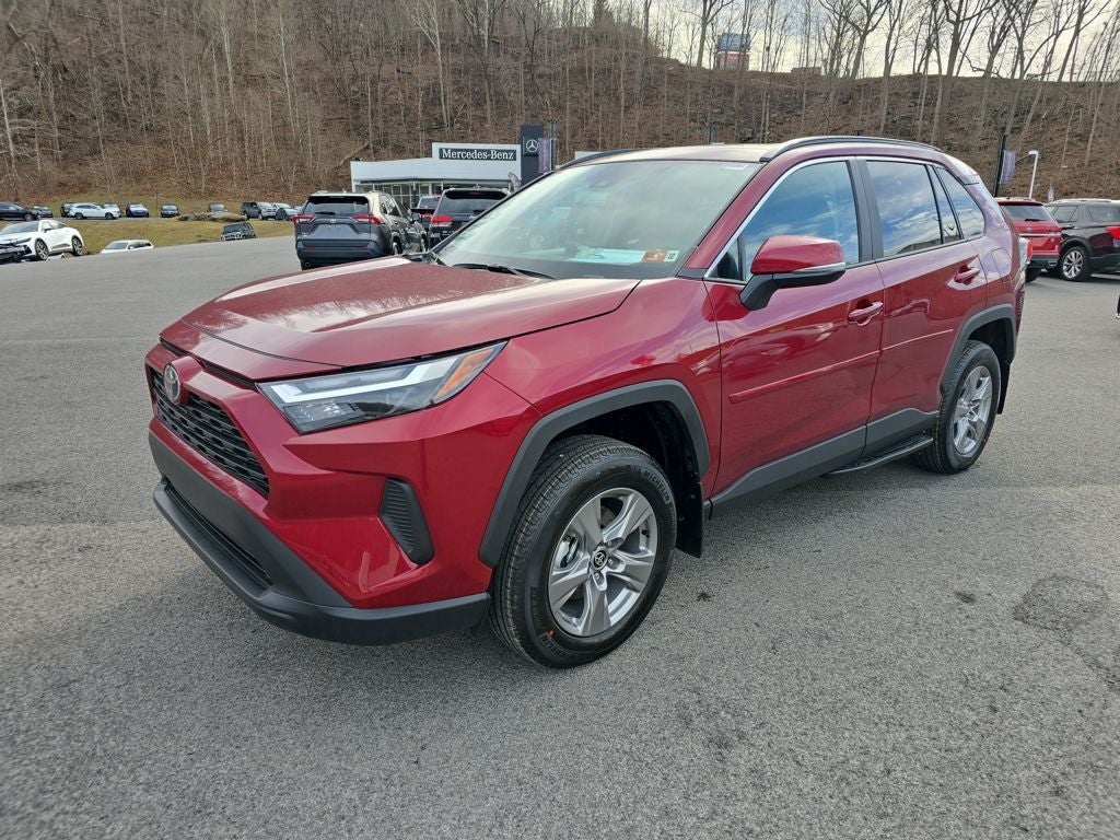 2025 Toyota RAV4 XLE