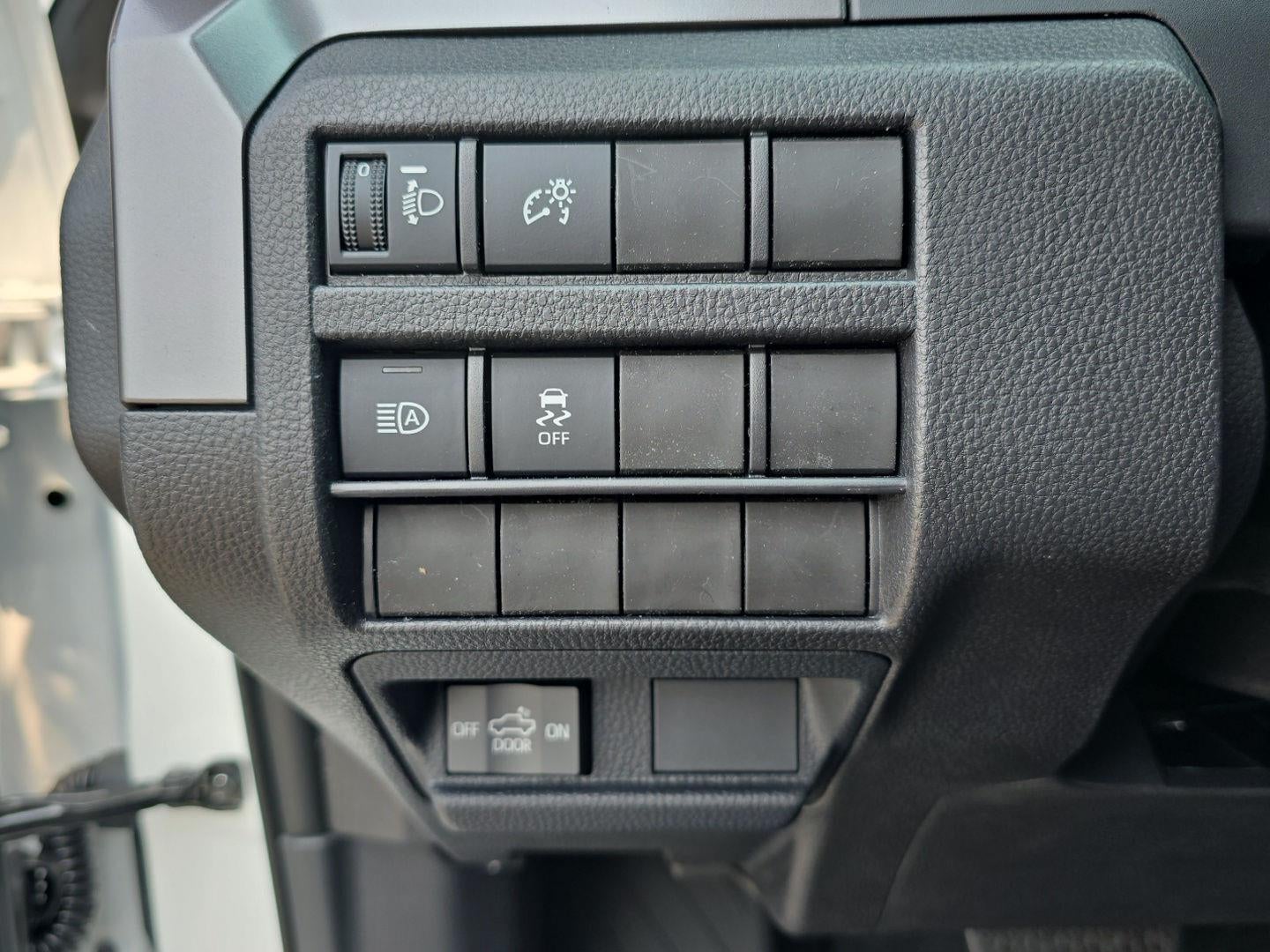 2026 Toyota Tacoma SR5 - Photo 16