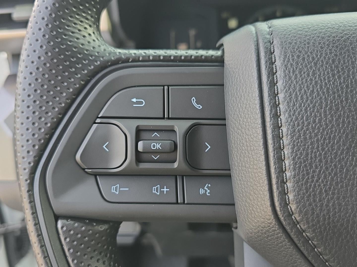2026 Toyota TACOMA 4WD SR5