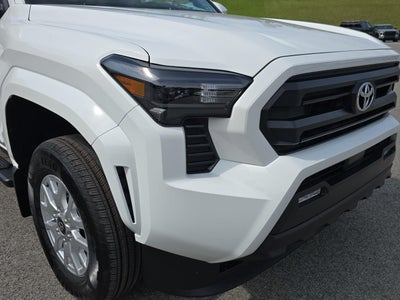 2026 Toyota TACOMA 4WD SR5