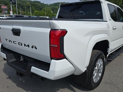 2026 Toyota TACOMA 4WD SR5