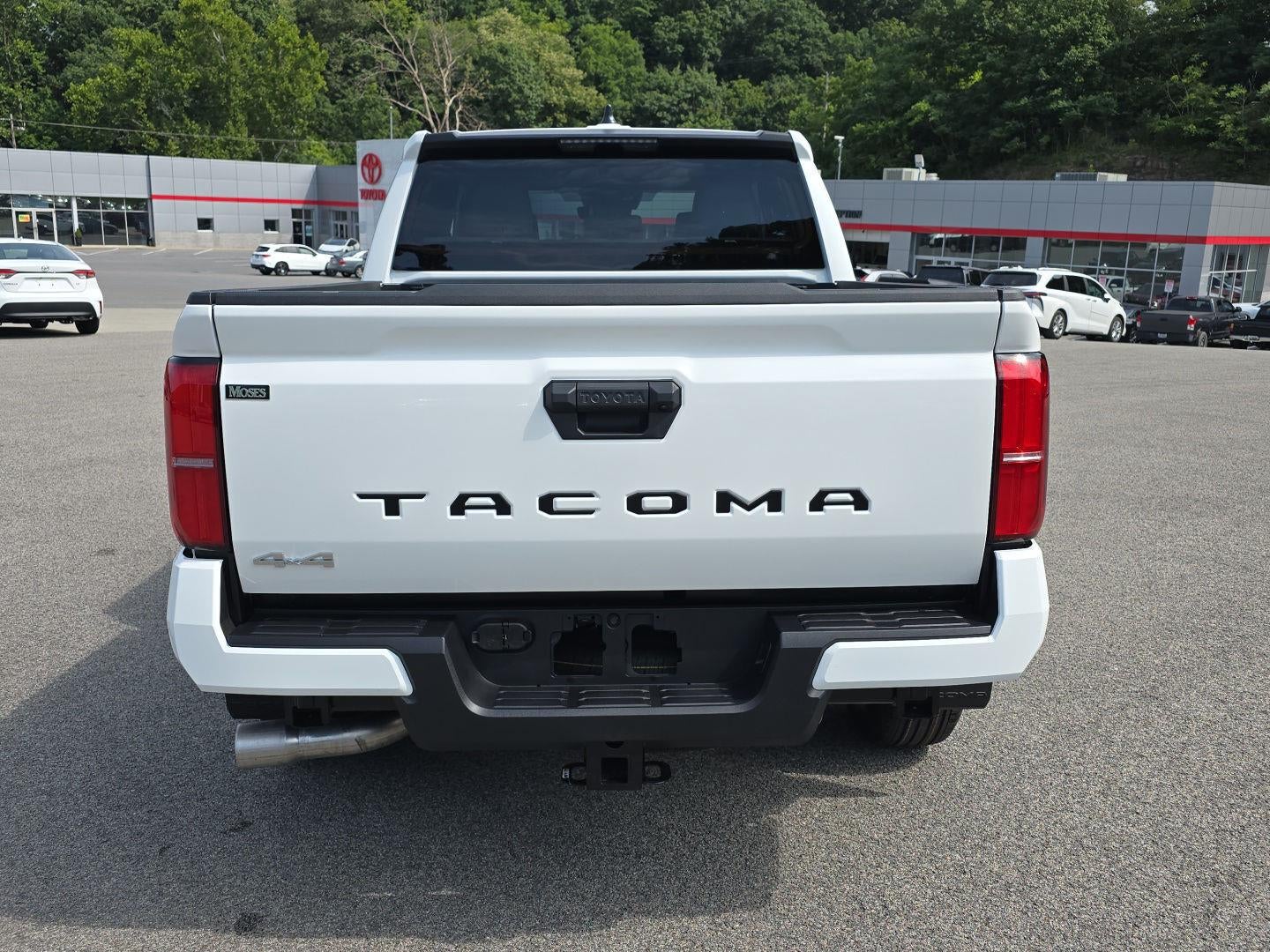 2026 Toyota TACOMA 4WD SR5