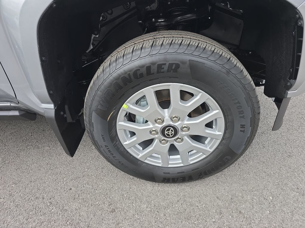 2025 Toyota Tacoma SR5