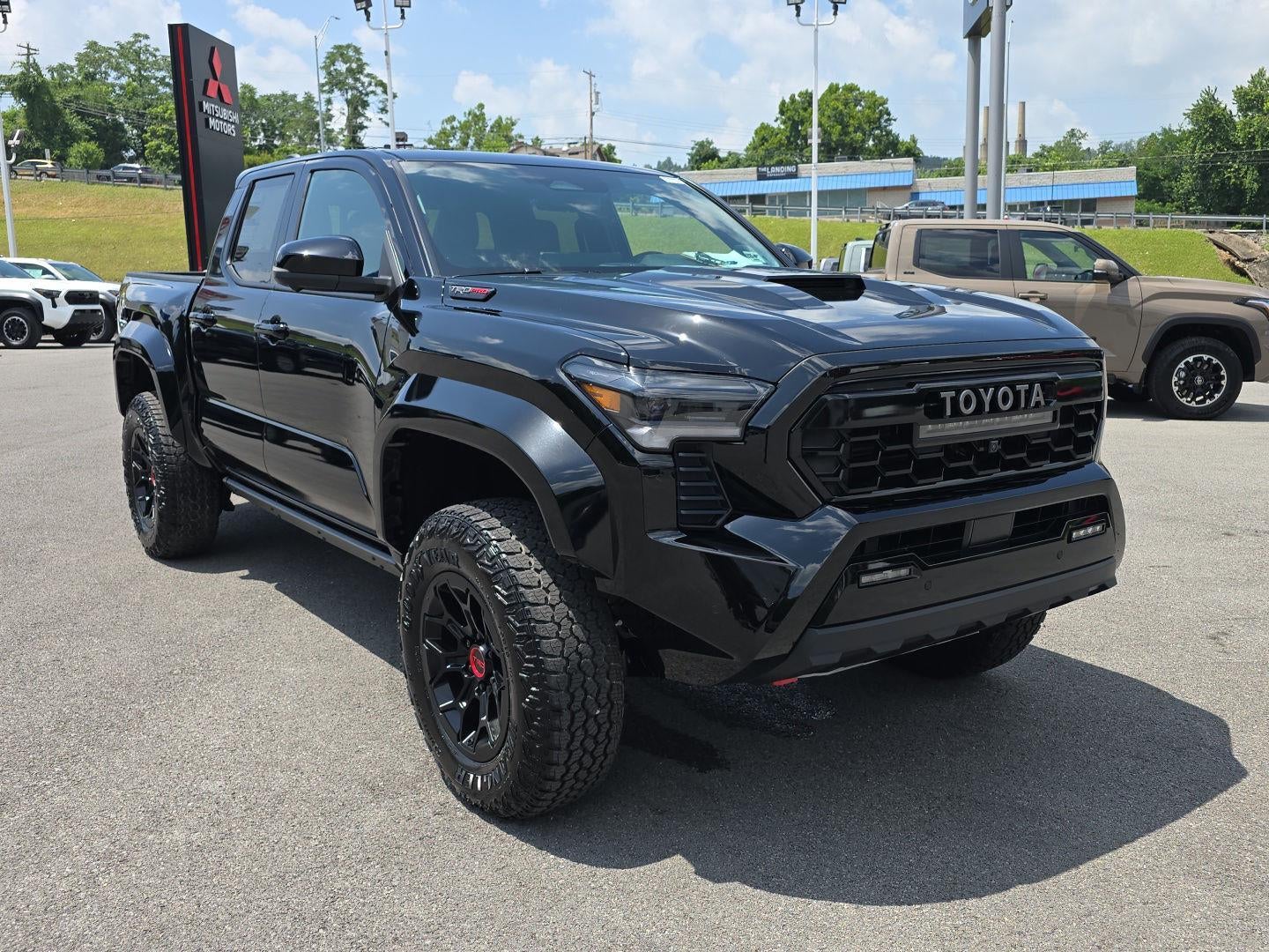 2026 Toyota Tacoma i-FORCE MAX Tacoma TRD Pro