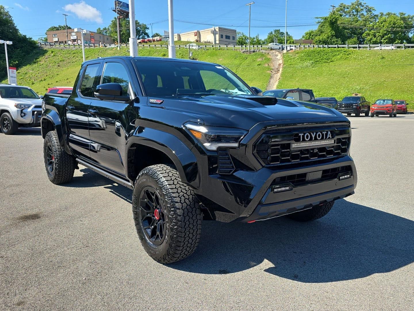2026 Toyota Tacoma i-FORCE MAX Tacoma TRD Pro