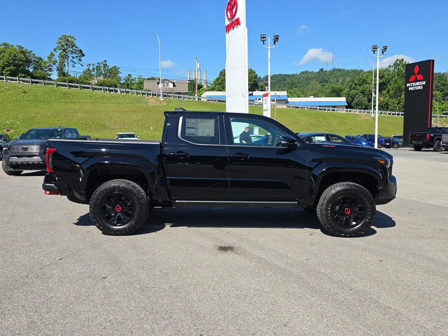2026 Toyota Tacoma i-FORCE MAX Tacoma TRD Pro