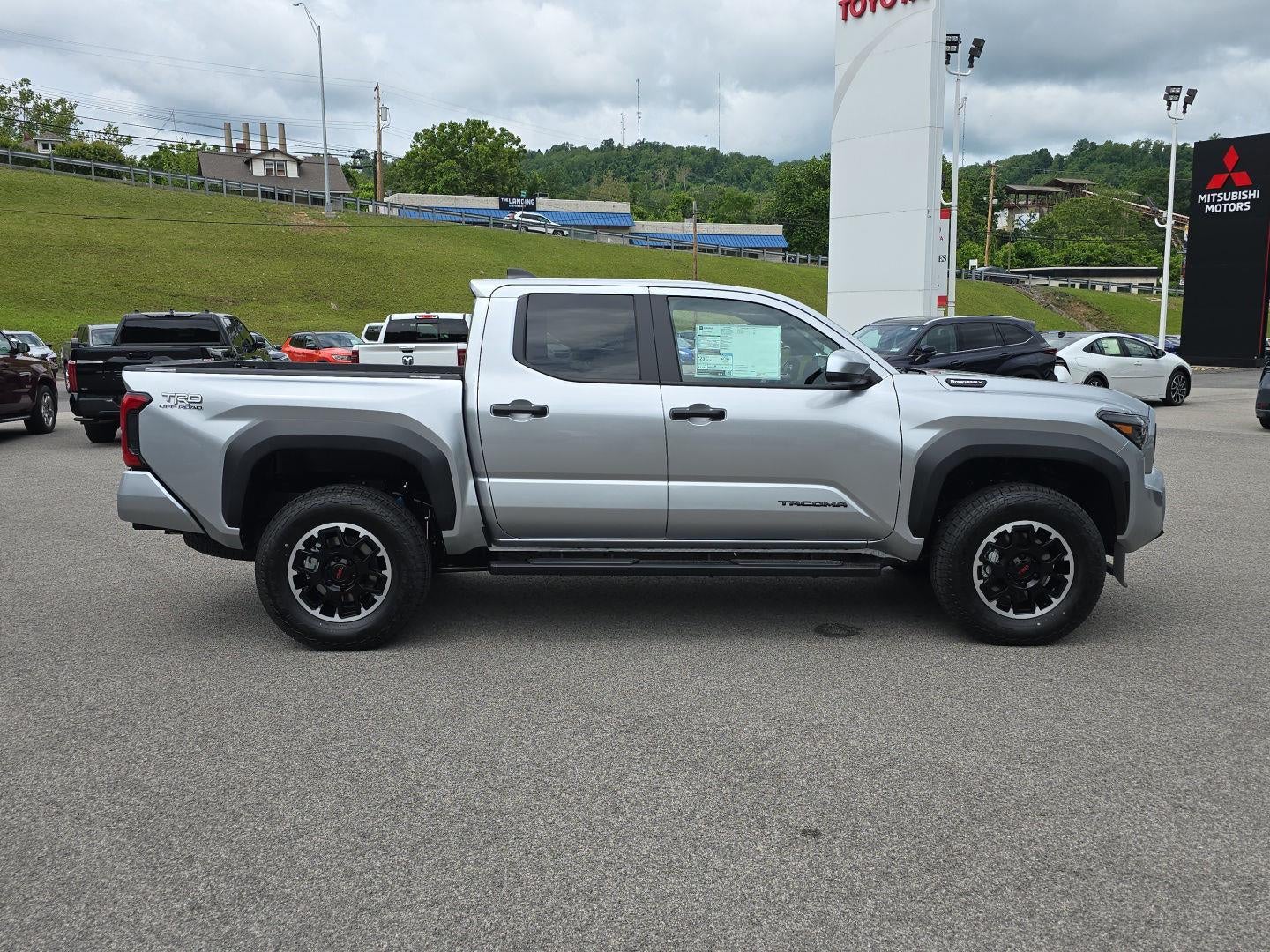 2026 Toyota Tacoma i-FORCE MAX Tacoma TRD Off-Road