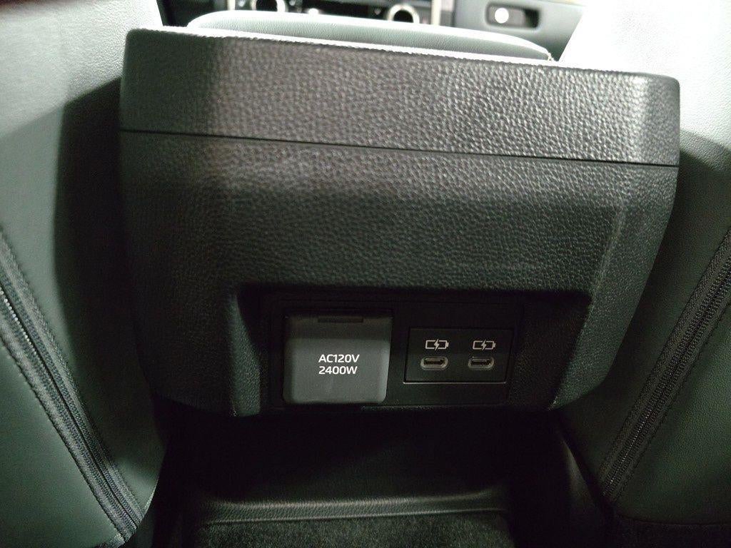 2025 Toyota Tacoma i-FORCE MAX Tacoma Trailhunter