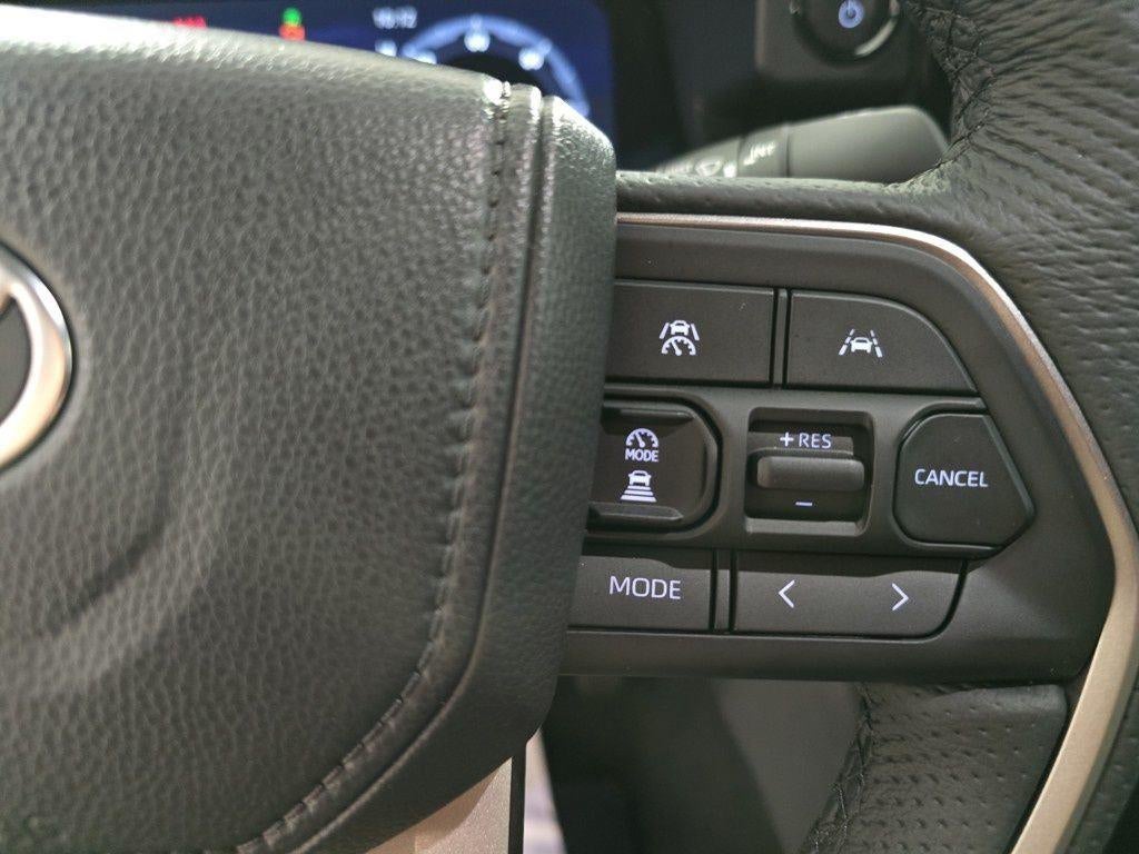 2025 Toyota Tacoma i-FORCE MAX Tacoma Trailhunter