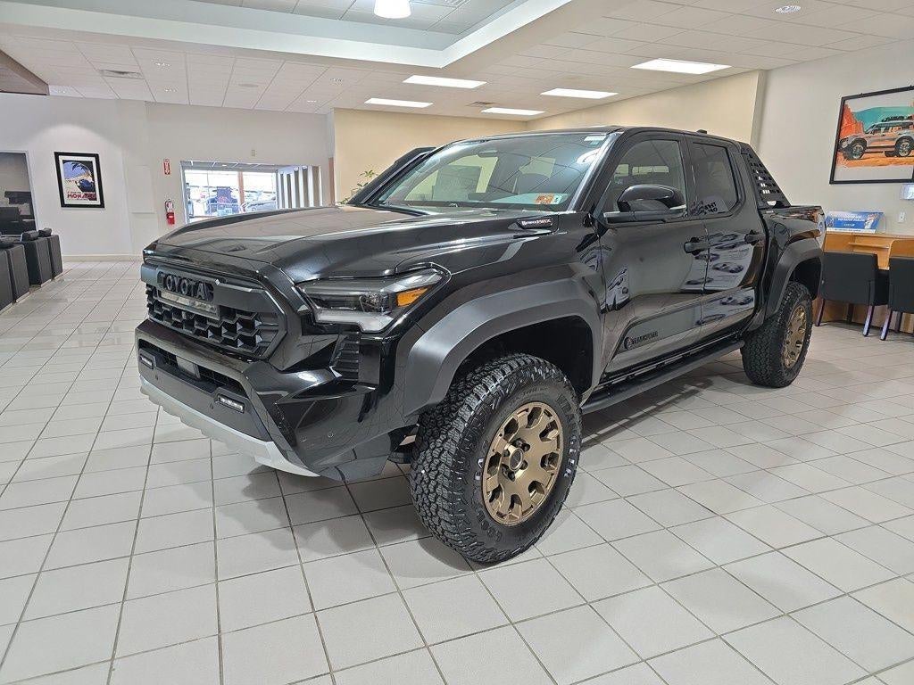2025 Toyota Tacoma i-FORCE MAX Tacoma Trailhunter