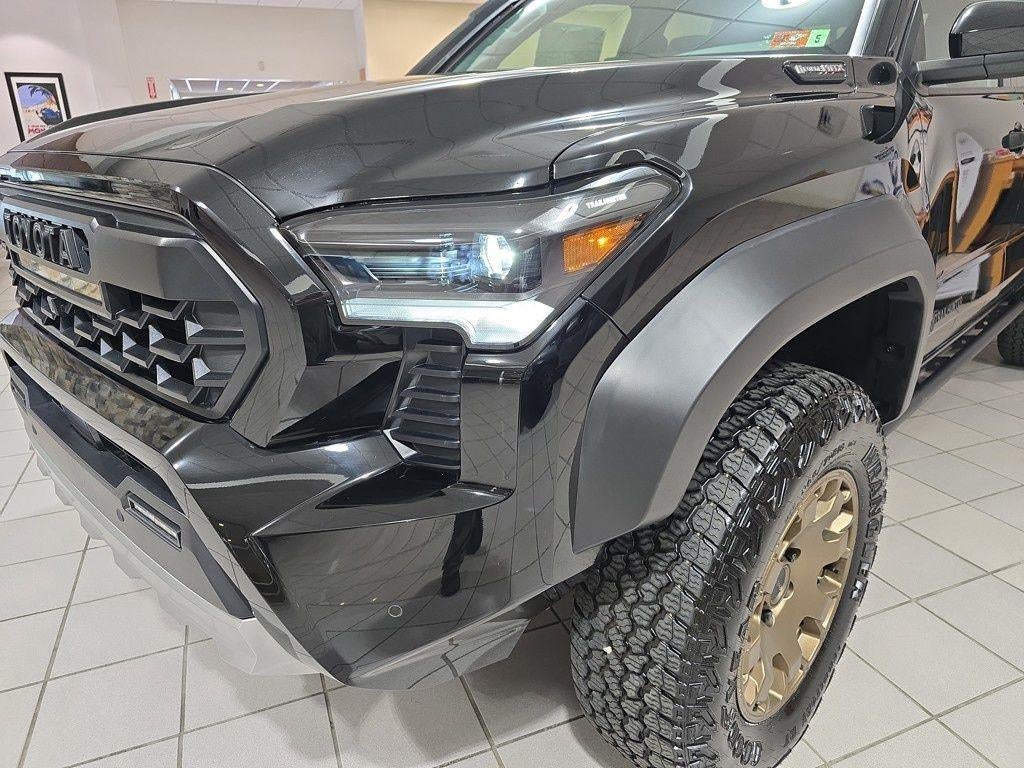 2025 Toyota Tacoma i-FORCE MAX Tacoma Trailhunter