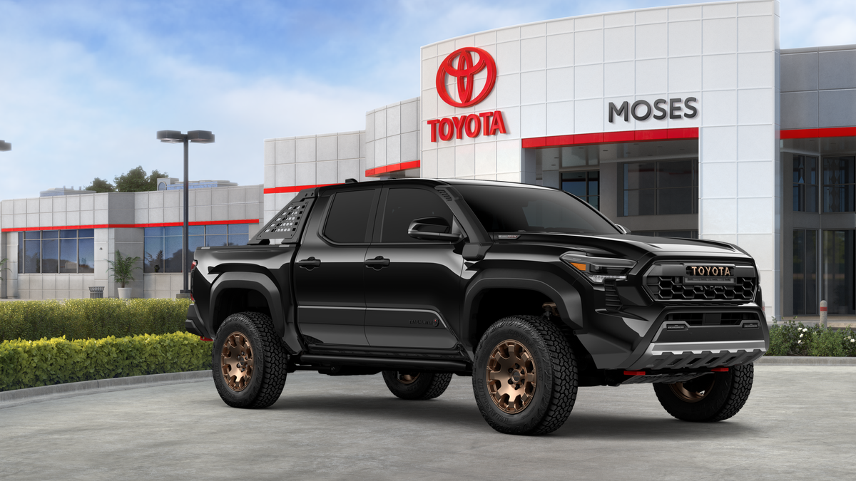 2025 Toyota Tacoma i-FORCE MAX Tacoma Trailhunter