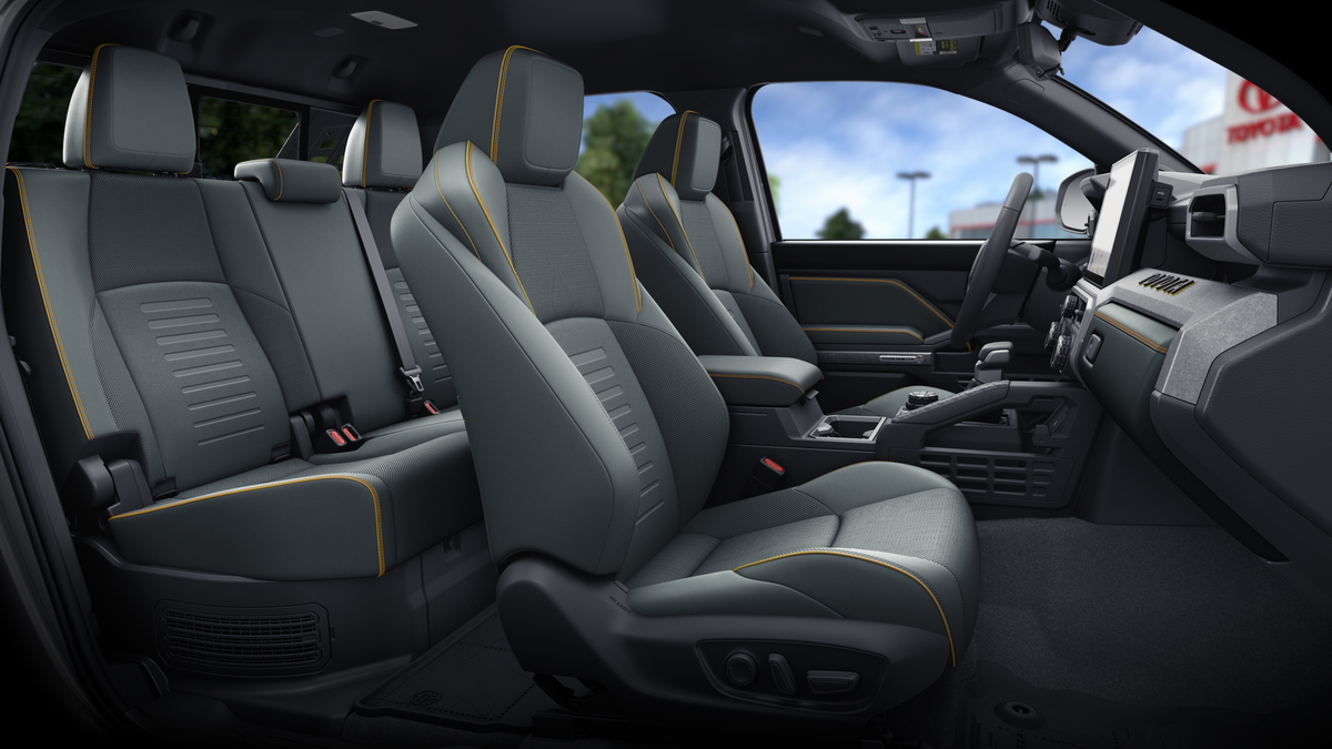 2025 Toyota Tacoma i-FORCE MAX Tacoma Trailhunter
