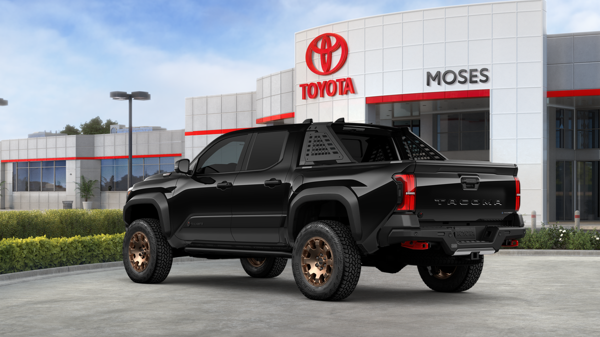 2025 Toyota Tacoma i-FORCE MAX Tacoma Trailhunter