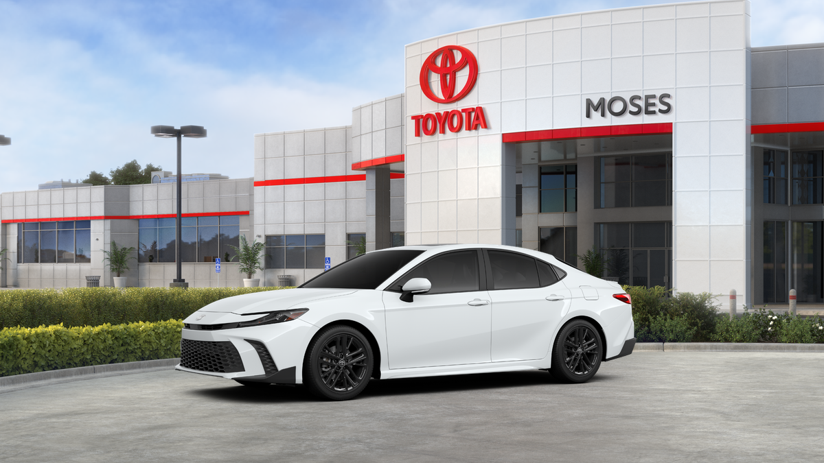 2027 Toyota Camry SE AWD