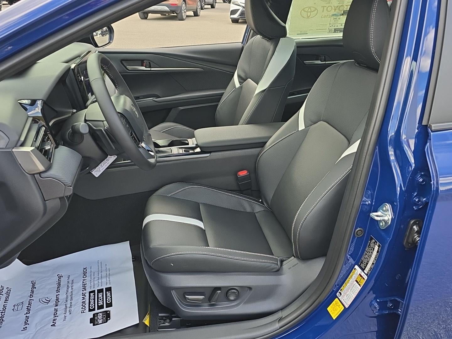 2026 Toyota Camry SE AWD