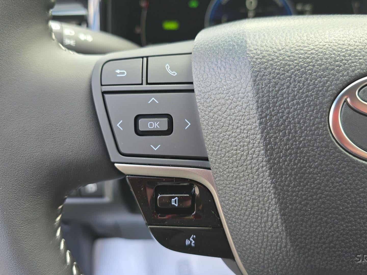 2026 Toyota Camry SE AWD