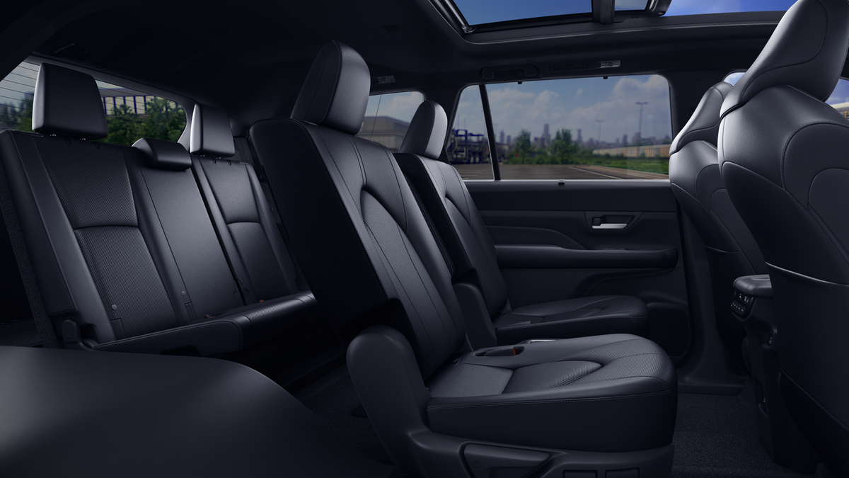 2026 Toyota Grand Highlander HYBRID NIGHTSHADE EDITION