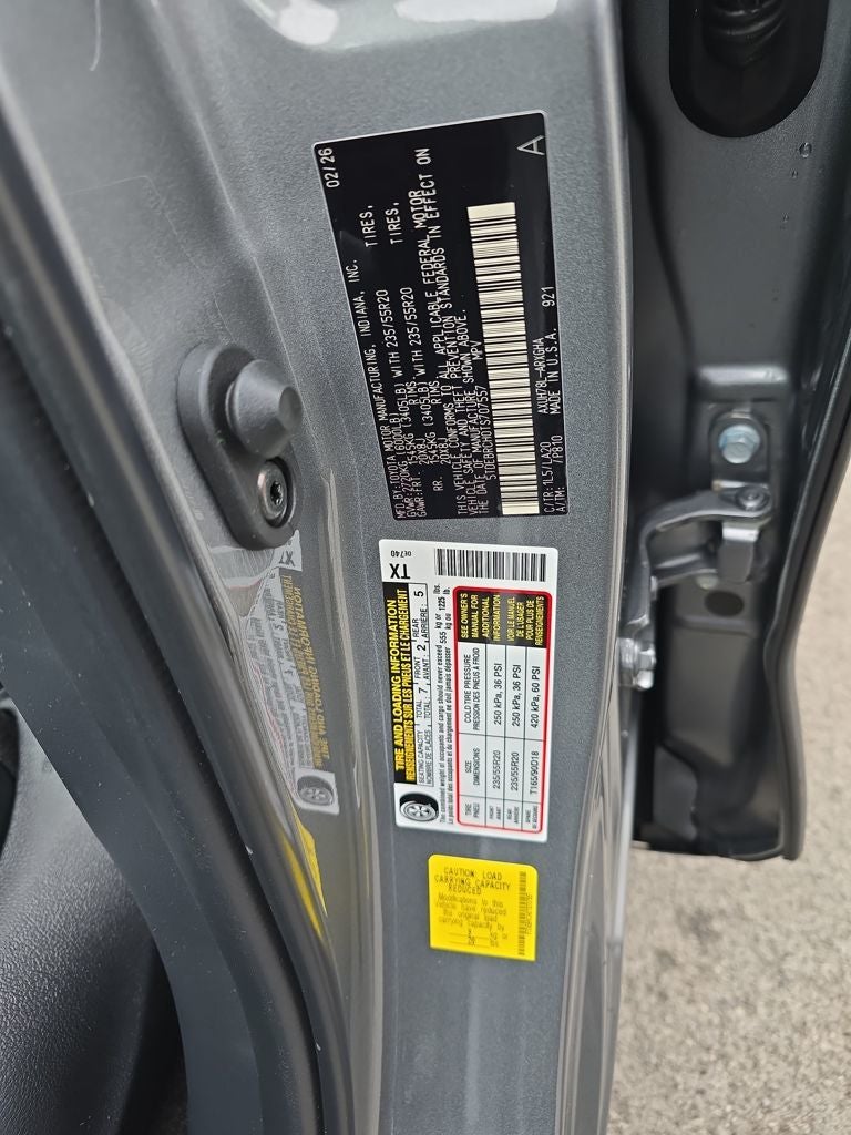 2026 Toyota Highlander Hybrid Platinum