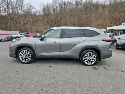 2026 Toyota Highlander Hybrid Platinum
